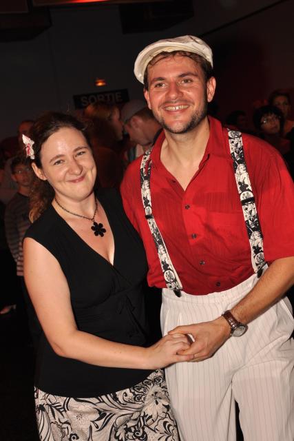min 2010 11 13 fous swing 103